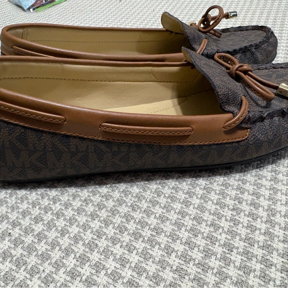 Michael Kors Dark Brown Loafers with Bow Detail - Picture 3 of 6